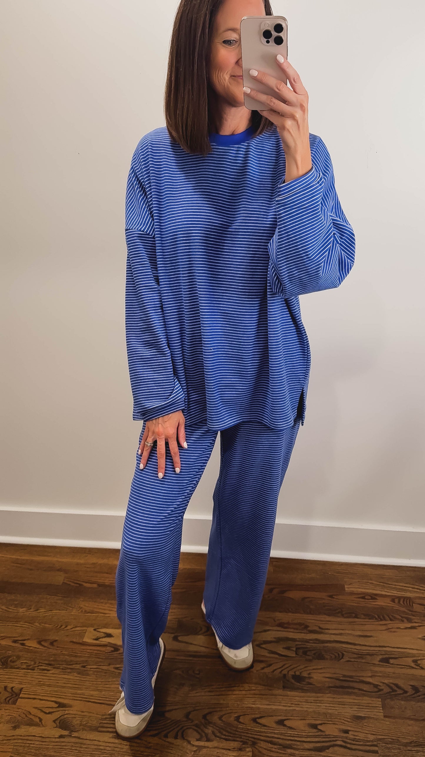The Levi Pants in Royal Blue