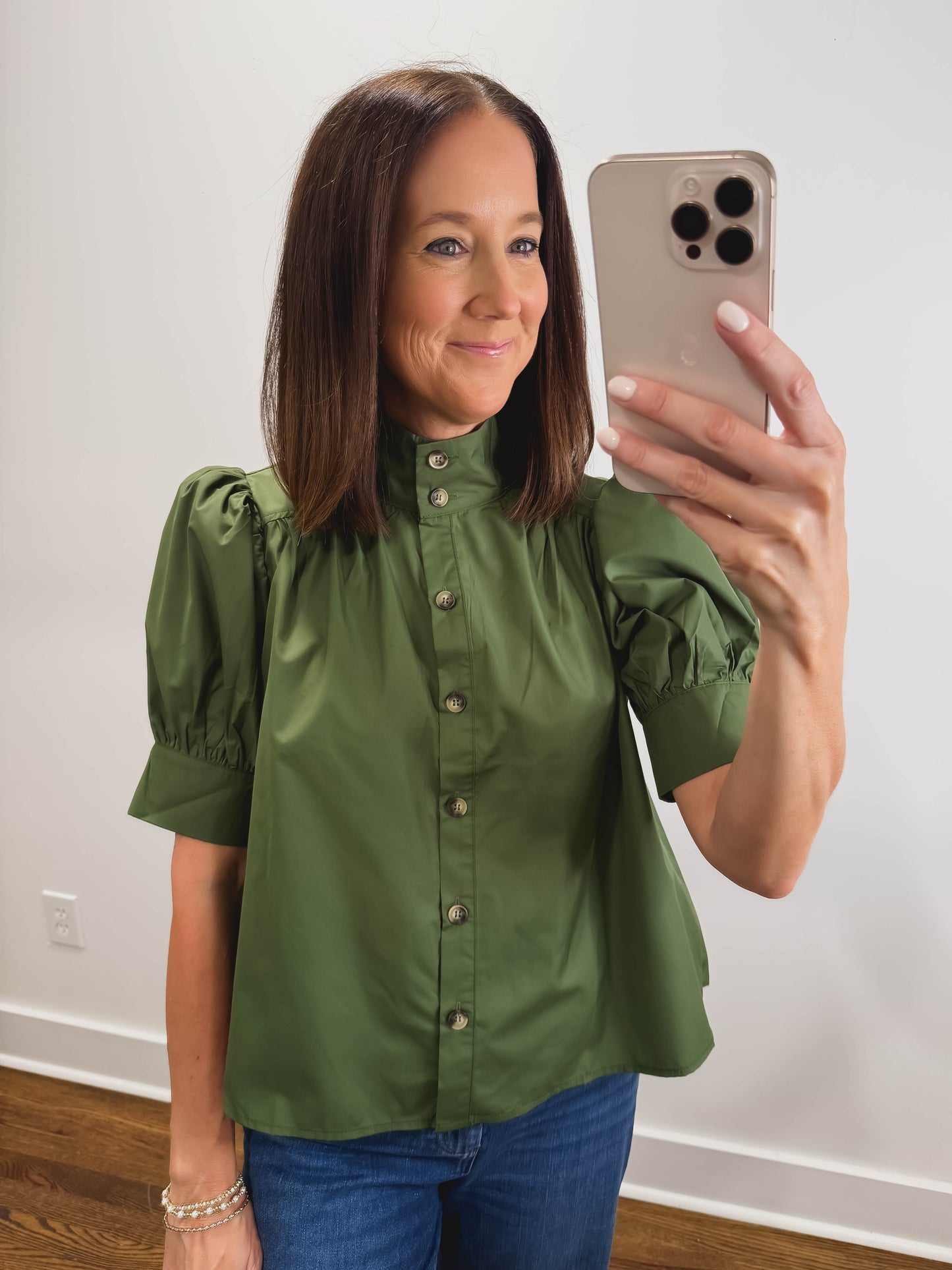 The Willow Short Sleeve Top in Green